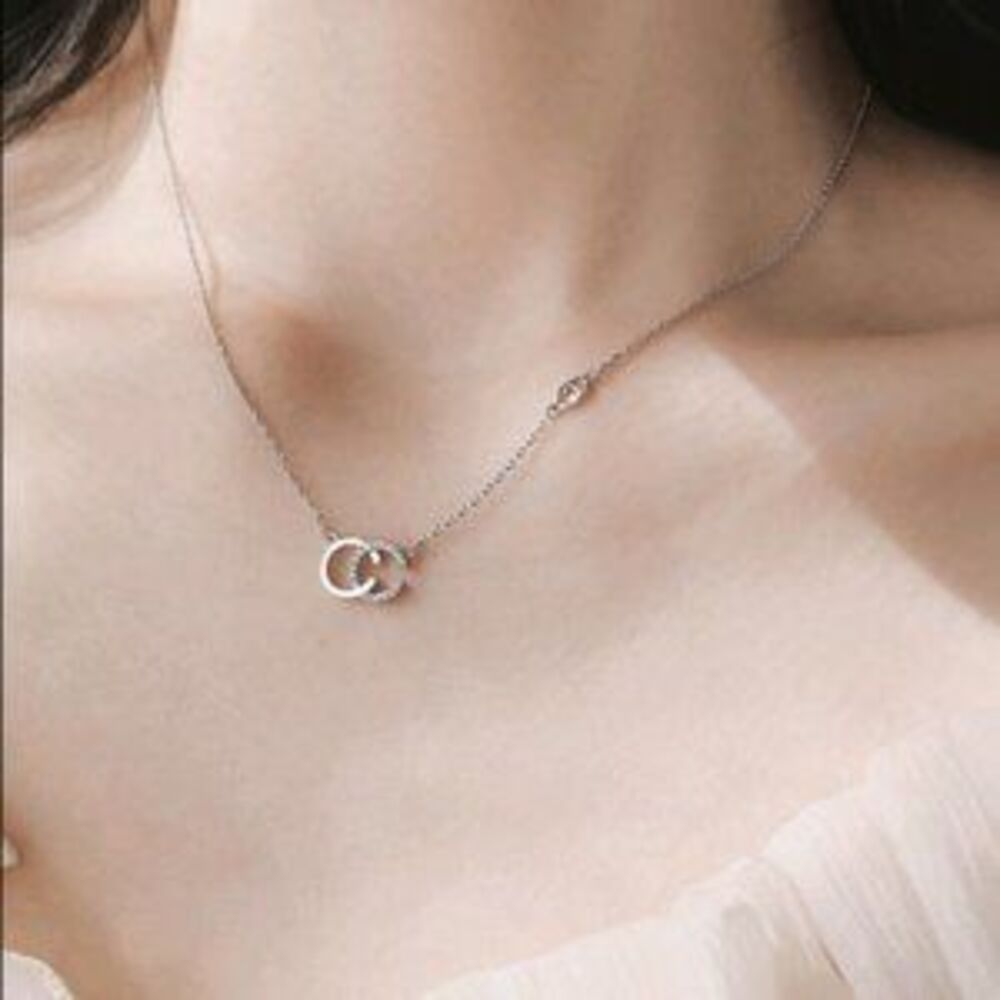 925 Sterling Silver Diamond Interlocking Necklce